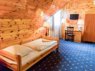 Курортные отели Stary Młyn Болеславец Двухместный номер с 1 кроватью или 2 отдельными кроватями-2